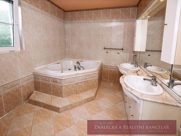 Prodej rodinného domu, Losiná, 250 m2