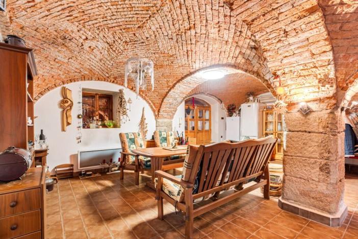 Prodej rodinného domu, Cvikov - Lindava, 380 m2