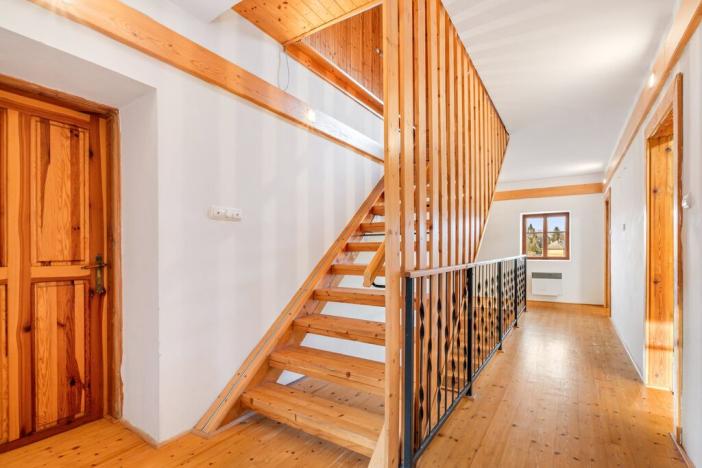 Prodej rodinného domu, Cvikov - Lindava, 380 m2