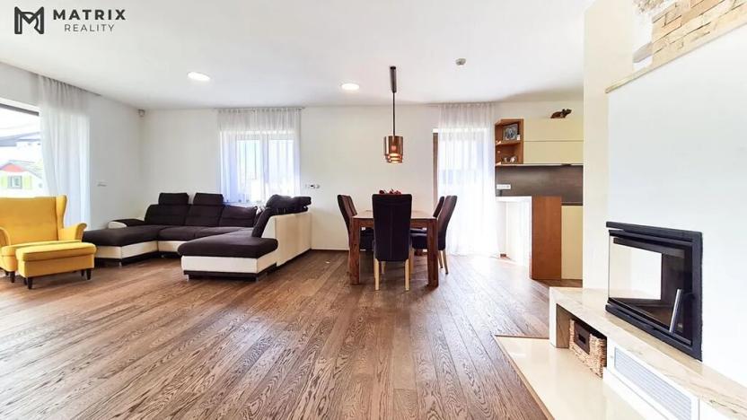 Pronájem rodinného domu, Králův Dvůr, Na Lucberku, 270 m2