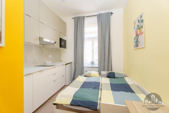 Pronájem bytu 1+kk, Praha, Čestmírova, 16 m2