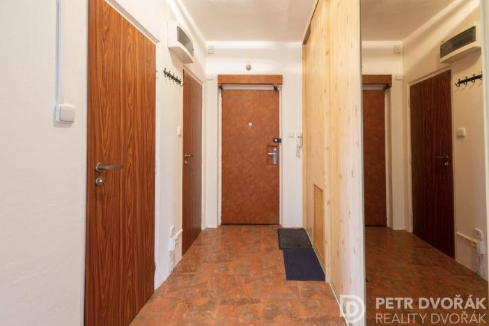 Pronájem bytu 2+1, Praha - Malešice, Ovčárská, 55 m2