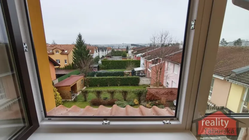 Prodej bytu 1+kk, Nupaky, Nupacká, 38 m2