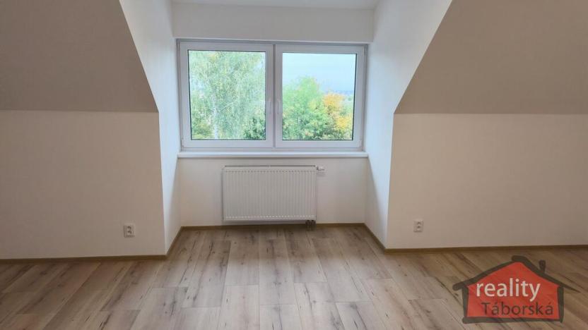 Prodej bytu 1+kk, Nupaky, Nupacká, 38 m2