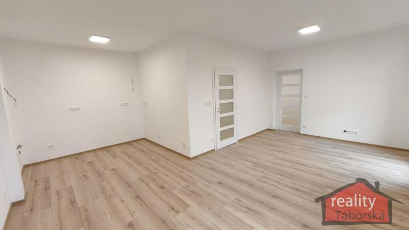 Prodej bytu 2+kk, Nupaky, Nupacká, 62 m2