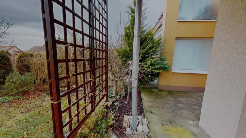 Pronájem bytu 2+kk, Bradlec, K Oboře, 53 m2