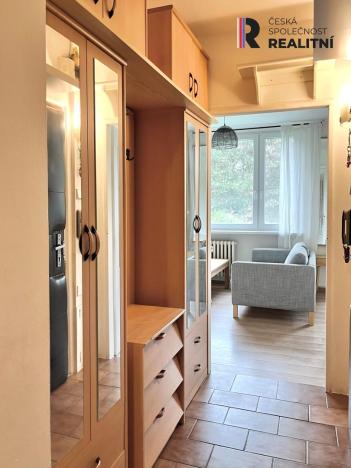 Pronájem bytu 1+kk, Praha - Chodov, Jažlovická, 33 m2