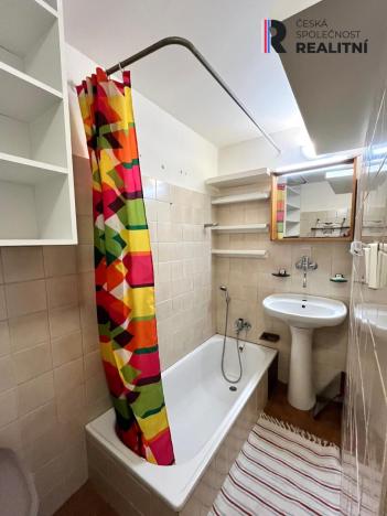 Pronájem bytu 1+kk, Praha - Chodov, Jažlovická, 33 m2