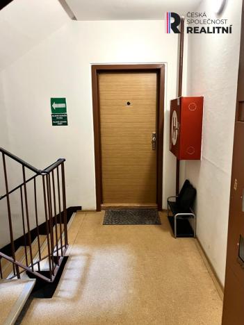 Pronájem bytu 1+kk, Praha - Chodov, Jažlovická, 33 m2