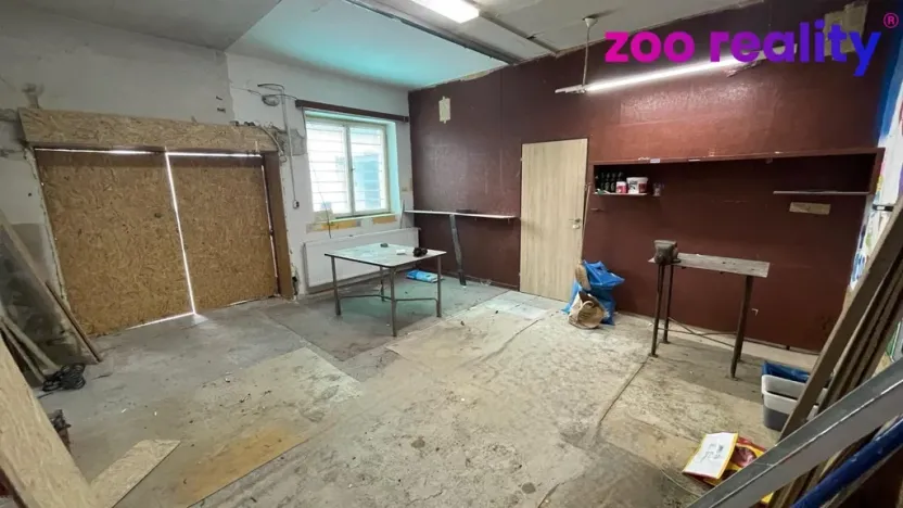 Pronájem garáže, Kolín, Královská cesta, 20 m2