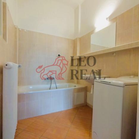 Pronájem bytu 1+1, Praha - Holešovice, Veverkova, 42 m2