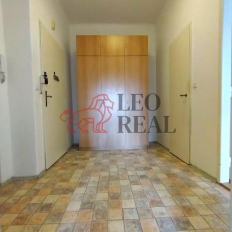 Pronájem bytu 1+1, Praha - Holešovice, Veverkova, 42 m2