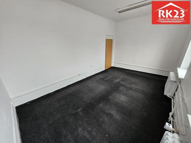 Pronájem kanceláře, Mariánské Lázně, Nádražní náměstí, 19 m2
