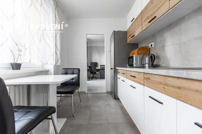 Pronájem bytu 2+1, Teplice, Buzulucká, 57 m2