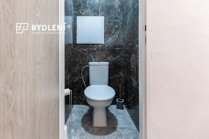 Pronájem bytu 2+1, Teplice, Buzulucká, 57 m2