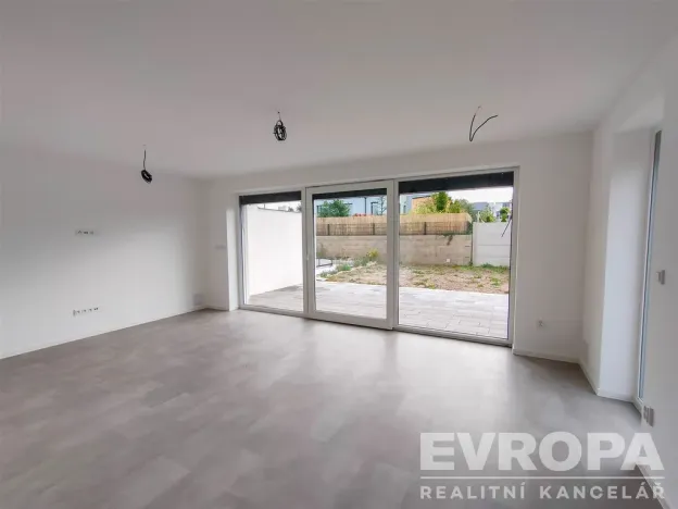 Prodej rodinného domu, Červené Pečky, Hrabáňova, 202 m2