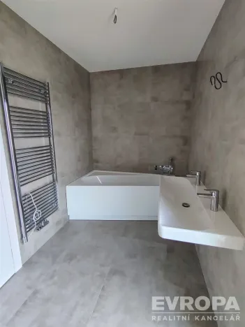 Prodej rodinného domu, Červené Pečky, Hrabáňova, 202 m2