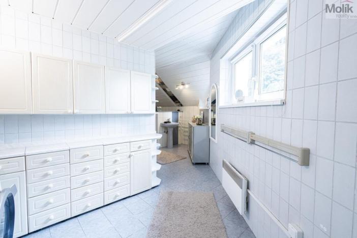 Prodej rodinného domu, Loučim, 300 m2