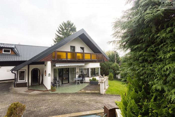 Prodej rodinného domu, Loučim, 300 m2