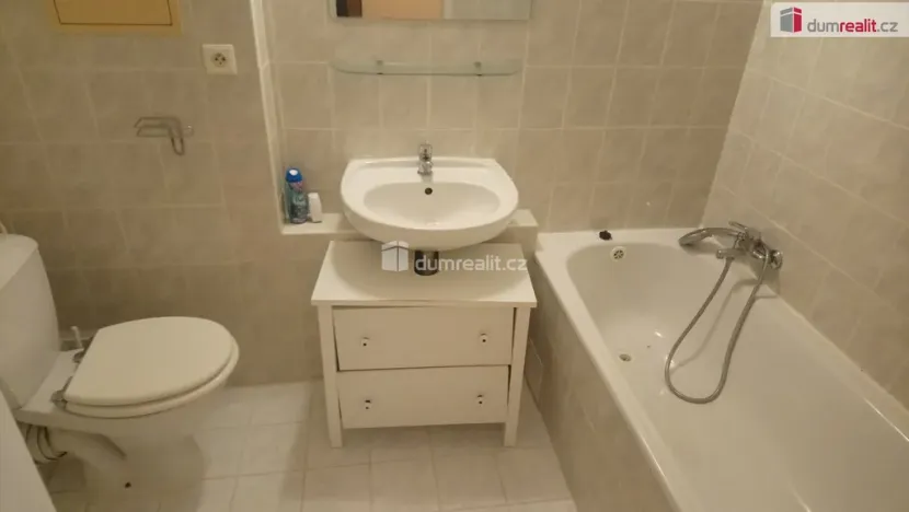 Pronájem bytu 2+1, Luštěnice - Zelená, 50 m2