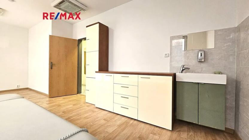 Prodej obchodního prostoru, Praha - Hostivař, Berlínská, 26 m2