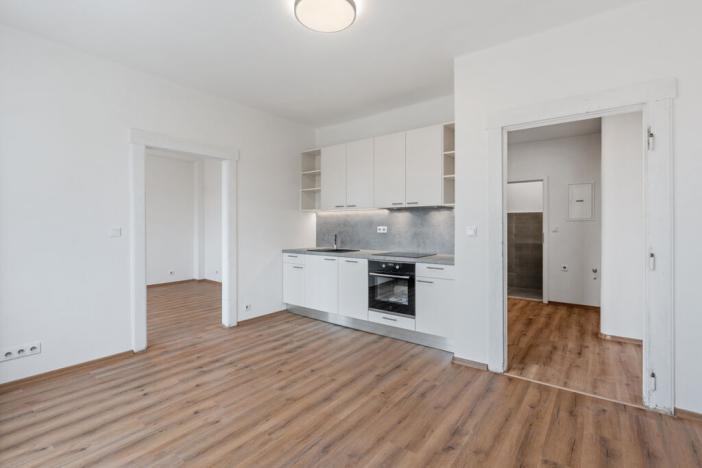 Prodej bytu 2+kk, Praha - Vršovice, Francouzská, 45 m2