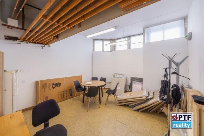 Pronájem výrobních prostor, Plzeň, Brněnská, 145 m2