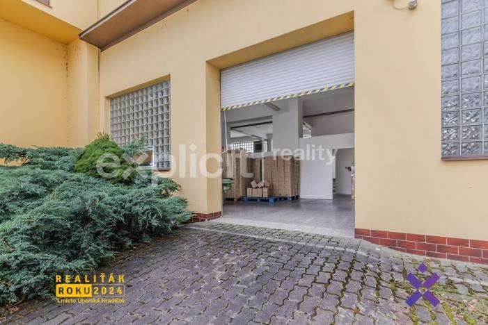 Prodej skladu, Zlín - Malenovice, třída 3. května, 3394 m2