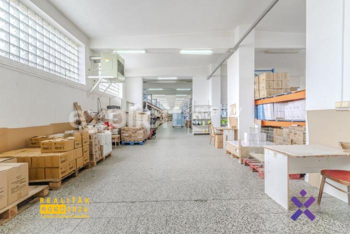 Prodej skladu, Zlín - Malenovice, třída 3. května, 3394 m2