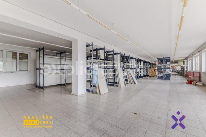 Prodej skladu, Zlín - Malenovice, třída 3. května, 3394 m2