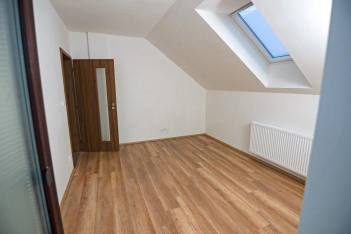 Pronájem bytu 4+kk, Šestajovice, Šeříková, 155 m2