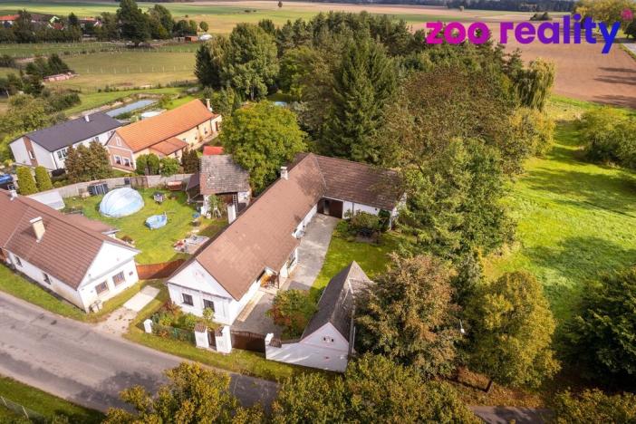 Prodej rodinného domu, Sviny, 234 m2