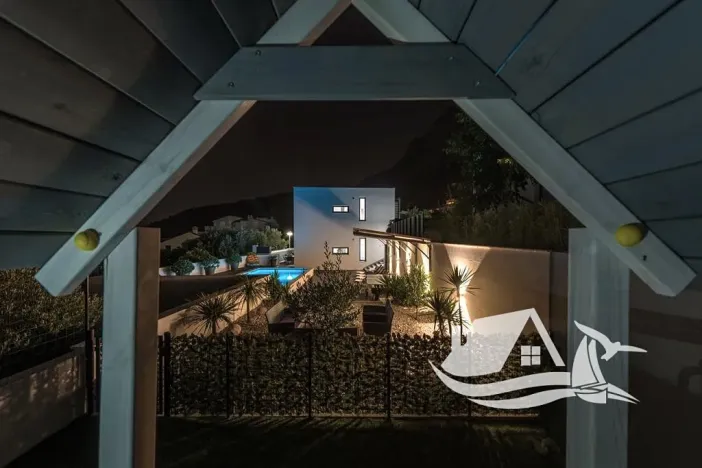 Prodej vily, Makarska, Chorvatsko, 150 m2