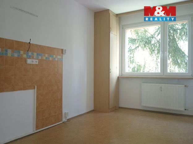 Pronájem bytu 3+1, Děčín - Děčín XXXII-Boletice nad Labem, Pražská, 73 m2