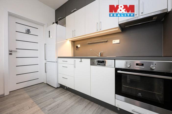 Prodej bytu 3+1, Olomouc - Neředín, Stiborova, 70 m2