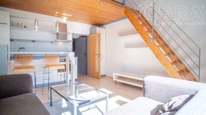 Pronájem bytu 1+kk, Praha - Libeň, Novákových, 40 m2