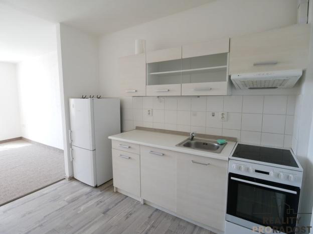 Pronájem bytu 1+kk, Hradec Králové, Malé náměstí, 42 m2