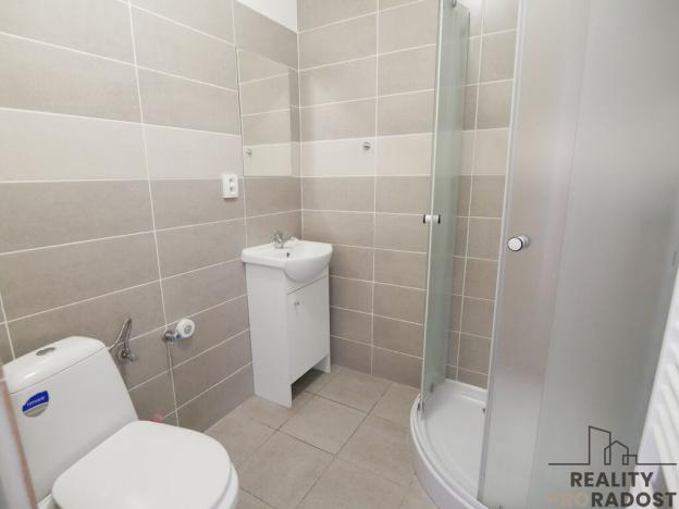 Pronájem bytu 1+kk, Hradec Králové, Malé náměstí, 42 m2