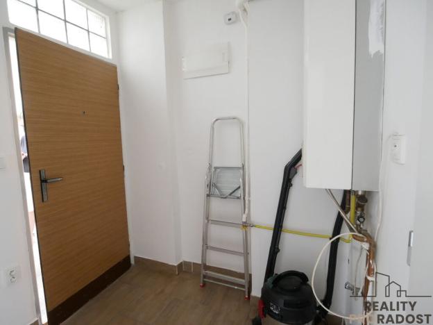 Pronájem bytu 1+kk, Hradec Králové, Malé náměstí, 42 m2