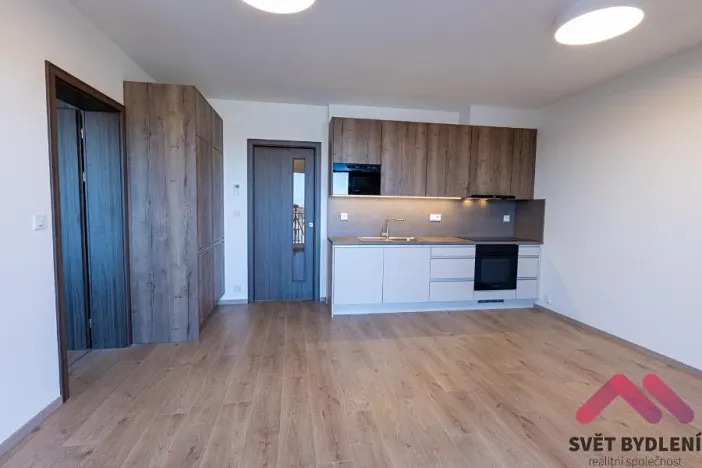 Pronájem bytu 2+kk, Praha - Řepy, Laudova, 57 m2