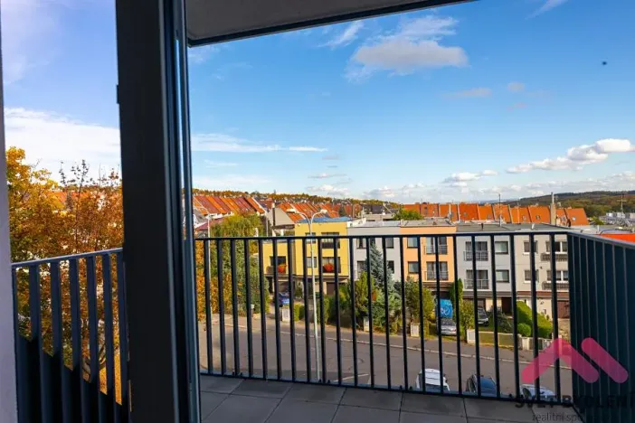 Pronájem bytu 2+kk, Praha - Řepy, Laudova, 57 m2