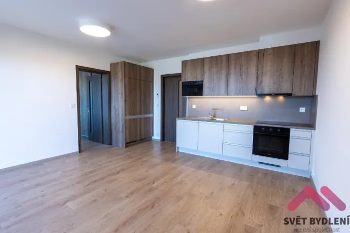 Pronájem bytu 2+kk, Praha - Řepy, Laudova, 57 m2