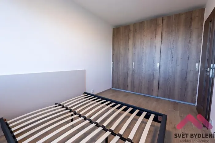 Pronájem bytu 2+kk, Praha - Řepy, Laudova, 57 m2