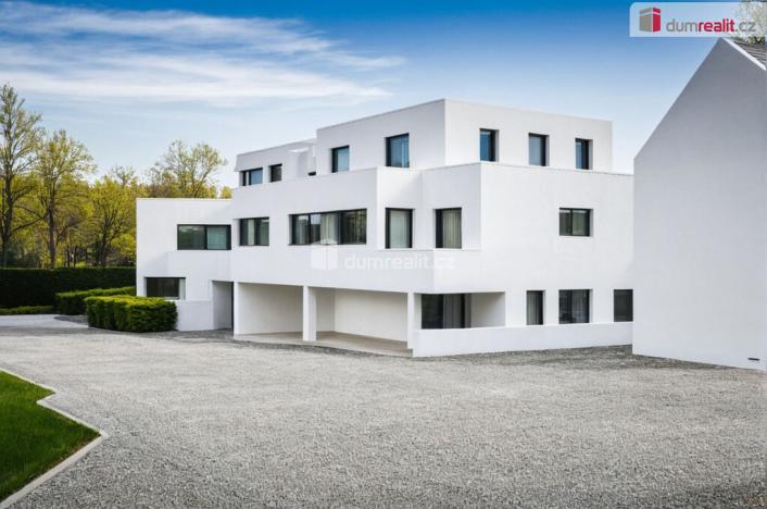 Prodej komerčního pozemku, Praha - Háje, Mirošovská, 665 m2