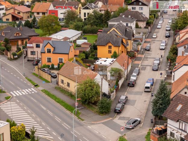 Prodej komerčního pozemku, Praha - Háje, Mirošovská, 665 m2