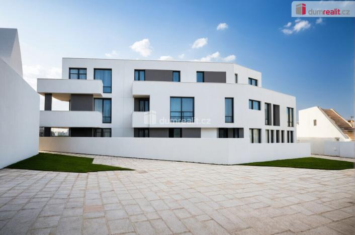 Prodej komerčního pozemku, Praha - Háje, Mirošovská, 665 m2