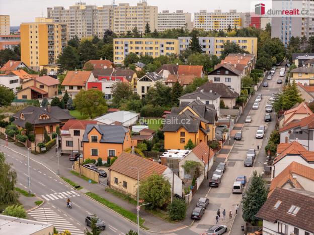 Prodej komerčního pozemku, Praha - Háje, Mirošovská, 665 m2