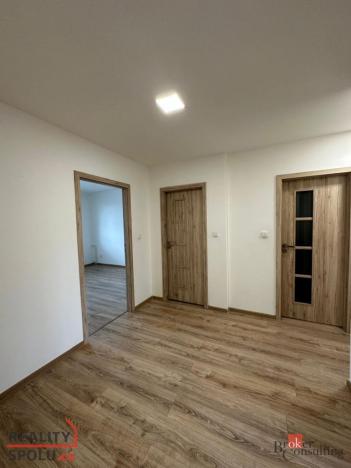 Pronájem bytu 2+1, Razová, 61 m2