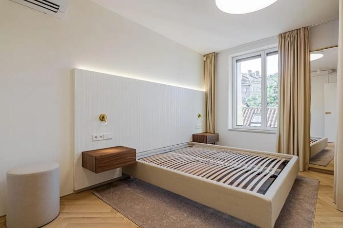 Pronájem bytu 2+kk, Praha - Staré Město, U milosrdných, 69 m2