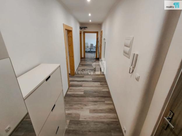 Prodej bytu 2+1, Cheb, Májová, 80 m2